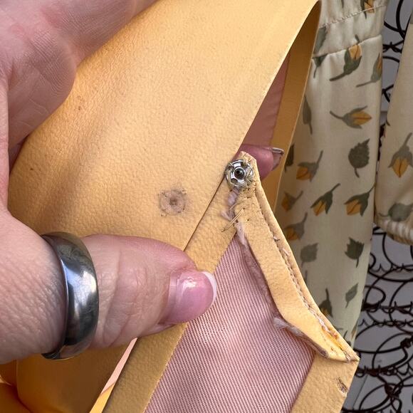 Vintage Leslie Fay floral feather leaf yellow belted dress - Picture 6 of 7